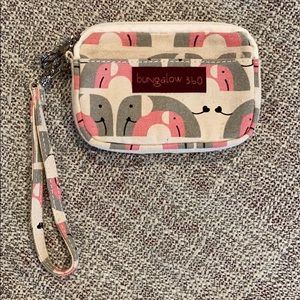 Bungalow 360 wristlet